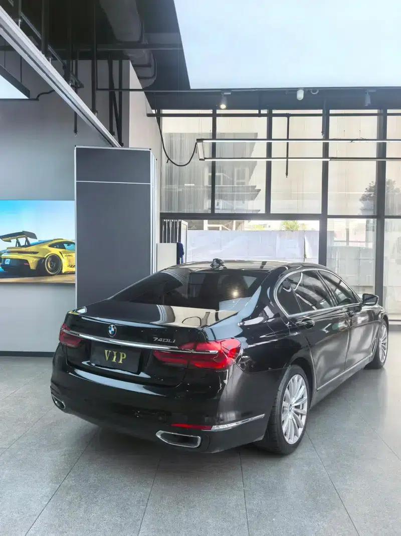 2016 BMW 7 Series 740Li Leading Edition — миниатюра 4