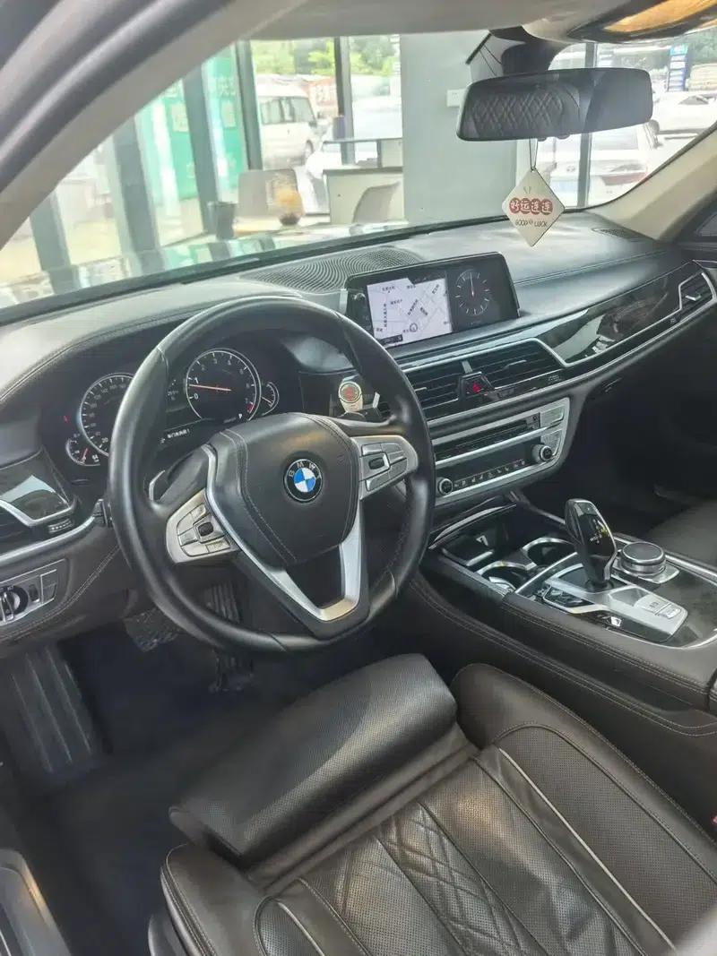 2016 BMW 7 Series 740Li Leading Edition — миниатюра 8