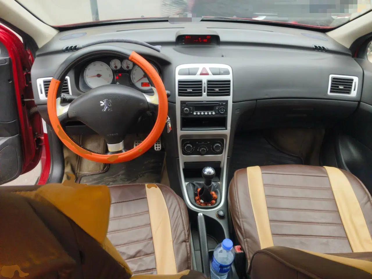 Peugeot 307 2013 1.6L Manual CROSS — миниатюра 9