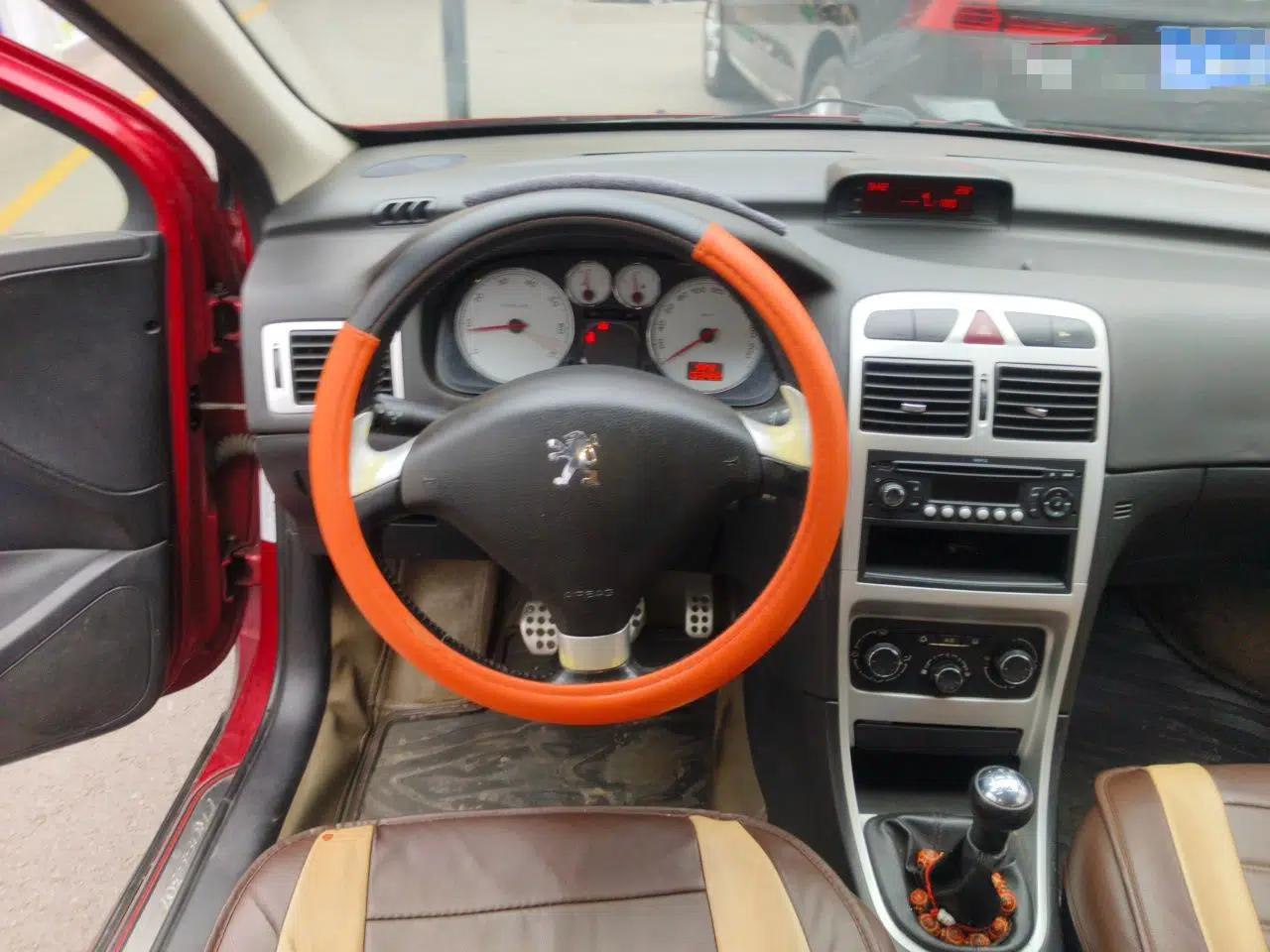 Peugeot 307 2013 1.6L Manual CROSS — миниатюра 10