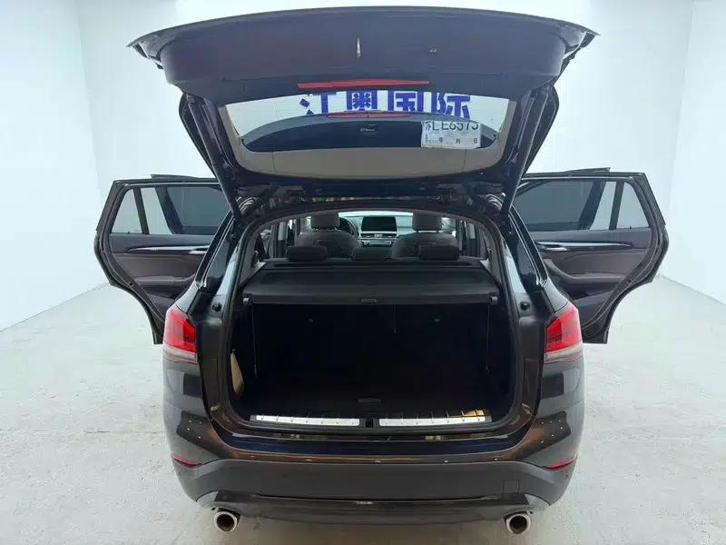 BMW X1 2021 sDrive20Li Fashion Edition — миниатюра 22