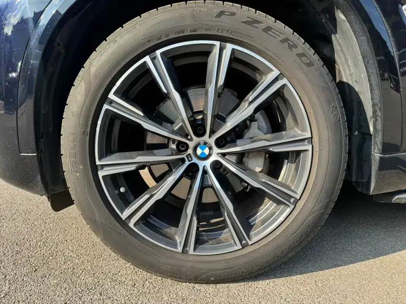 BMW X5 2022 xDrive 30Li Luxury M Sport Package — миниатюра 17