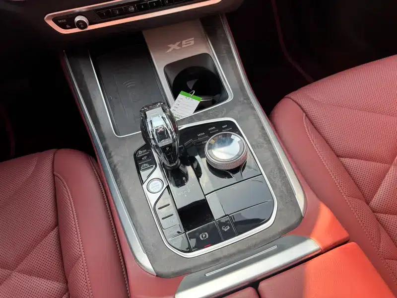 BMW X5 2022 xDrive 30Li Luxury M Sport Package — миниатюра 22