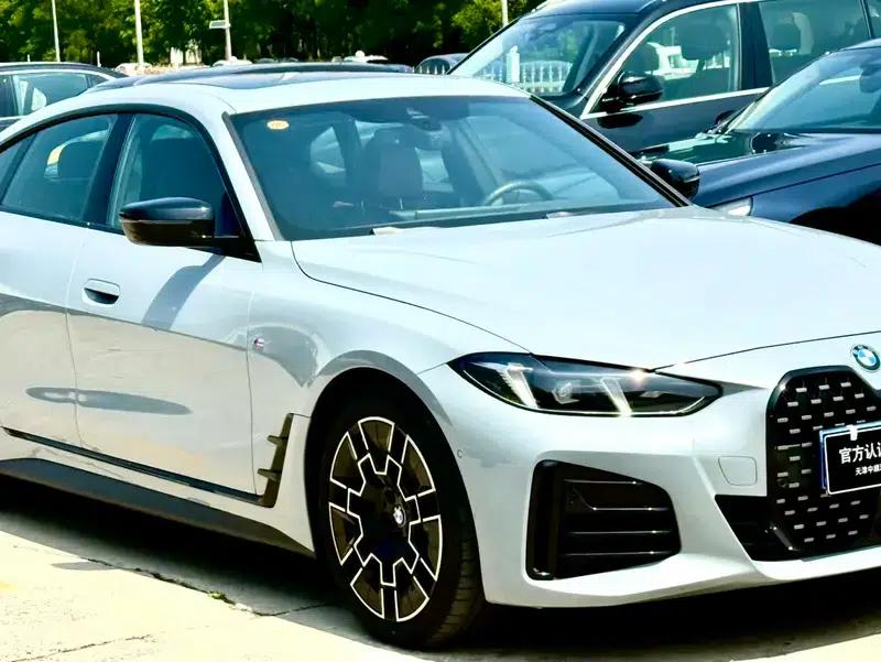2024 BMW 4 Series 430i M Sport Shadow Edition — миниатюра 5