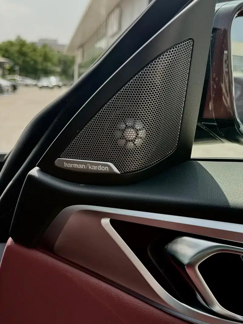 2024 BMW 4 Series 430i M Sport Shadow Edition — миниатюра 6