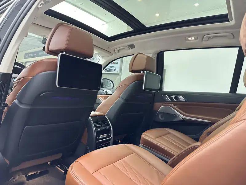 2021 BMW X7 xDrive40i Executive M Sport Package — миниатюра 15
