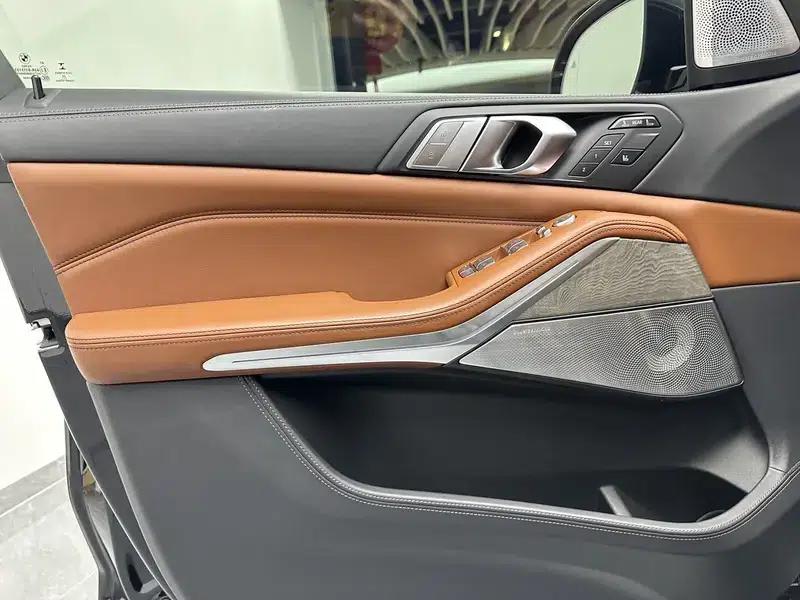2021 BMW X7 xDrive40i Executive M Sport Package — миниатюра 9