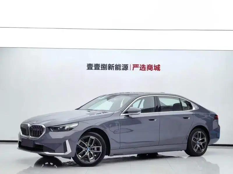 BMW i5 2025 eDrive35L Luxury Package — миниатюра 1