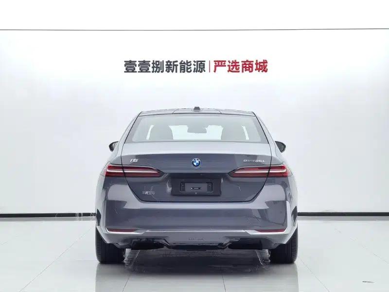 BMW i5 2025 eDrive35L Luxury Package — миниатюра 3