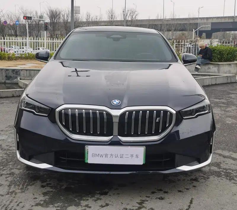 BMW i5 2024 eDrive35L Luxury Package — миниатюра 2