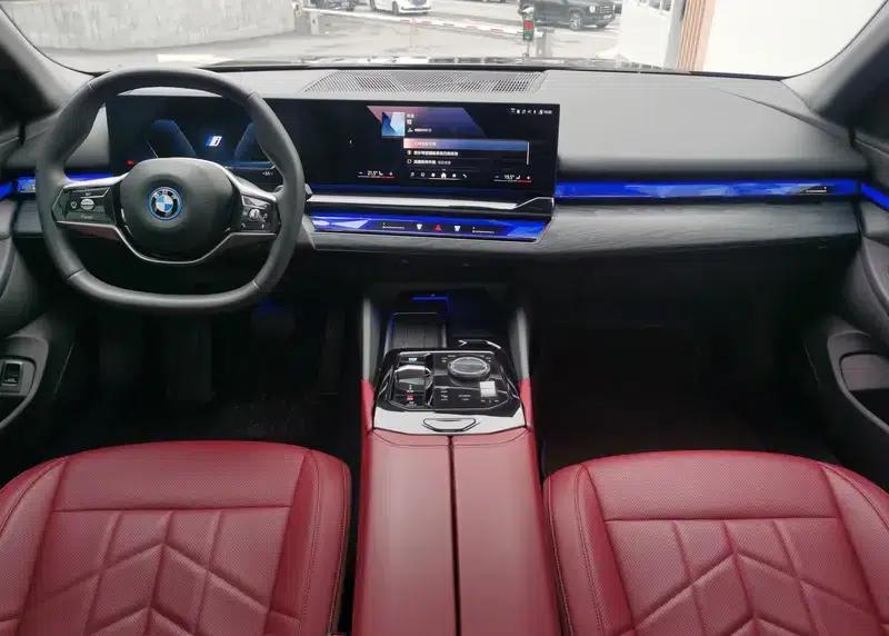BMW i5 2024 eDrive35L Luxury Package — миниатюра 11