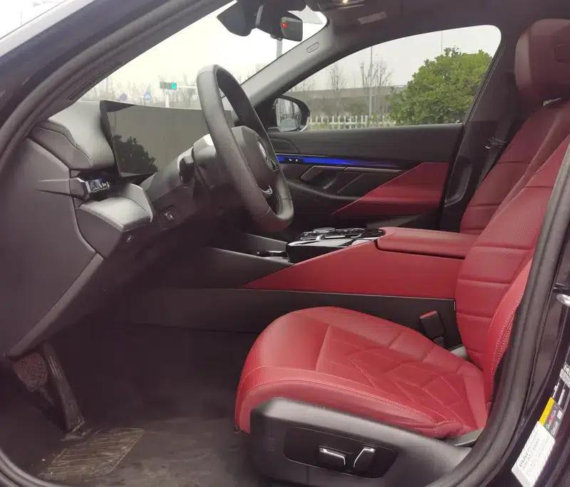 BMW i5 2024 eDrive35L Luxury Package — миниатюра 16