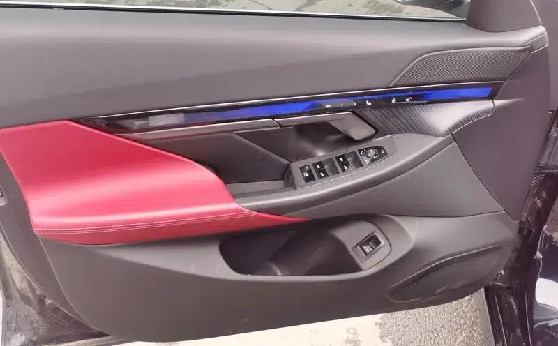 BMW i5 2024 eDrive35L Luxury Package — миниатюра 19