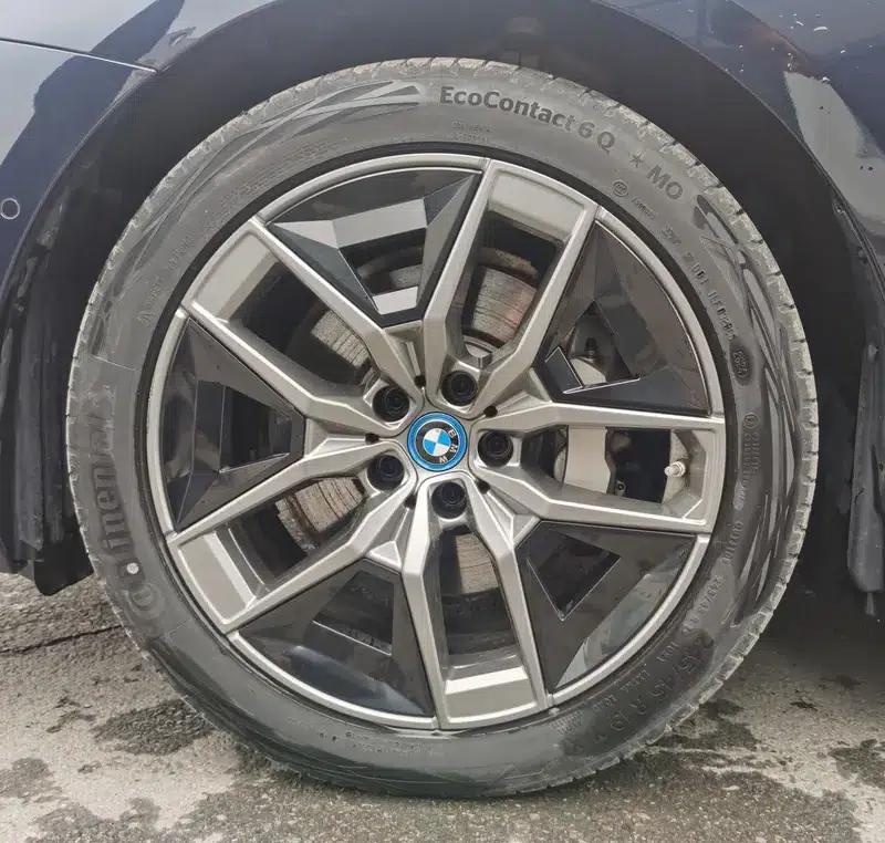 BMW i5 2024 eDrive35L Luxury Package — миниатюра 9