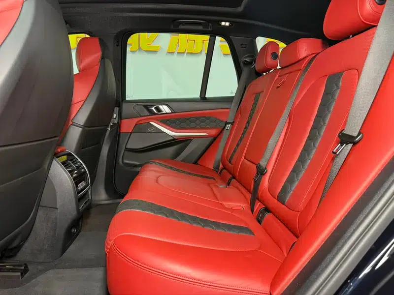 2020 BMW X5 M — миниатюра 21