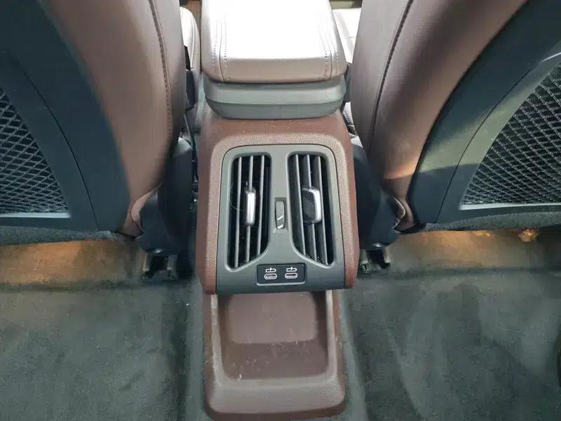 BMW iX1 2024 eDrive25L X Design Package — миниатюра 11
