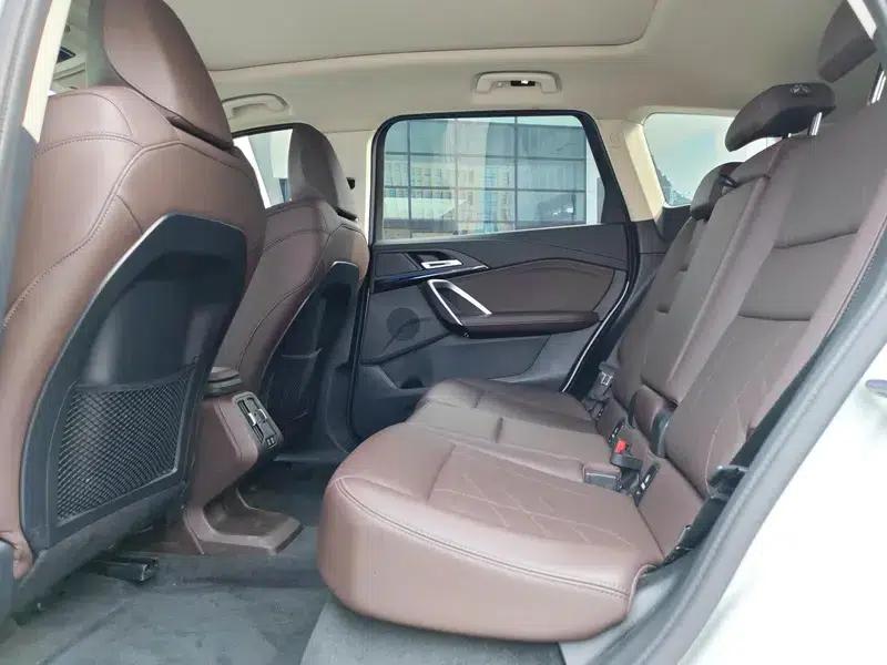 BMW iX1 2024 eDrive25L X Design Package — миниатюра 18