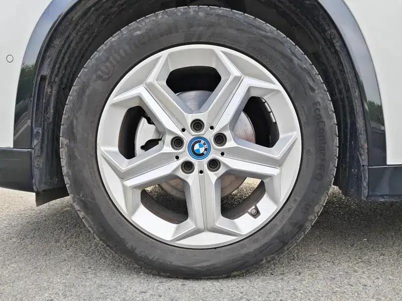 BMW iX1 2024 eDrive25L X Design Package — миниатюра 10