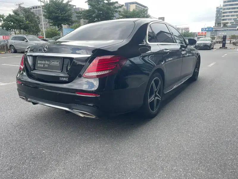 Mercedes-Benz E-Class 2020 Facelift E 300 L Sport Style — миниатюра 6
