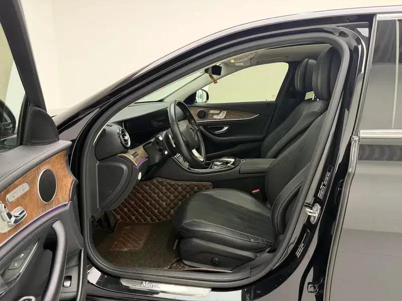 2016 Mercedes-Benz E-Class E 300 L Luxury — миниатюра 17