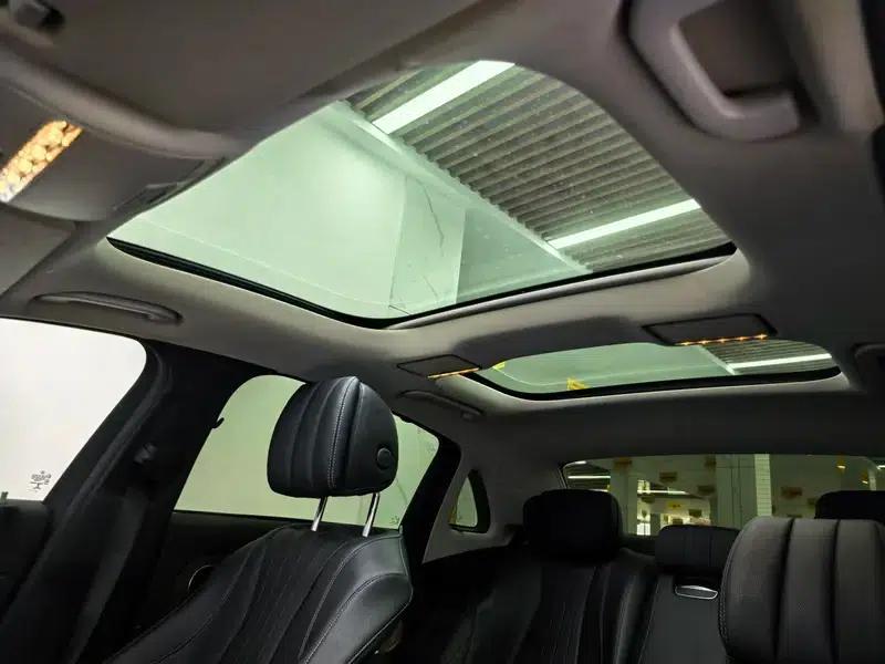 2016 Mercedes-Benz E-Class E 300 L Luxury — миниатюра 19