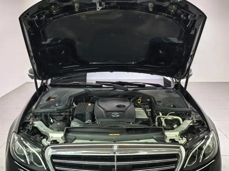 2016 Mercedes-Benz E-Class E 300 L Luxury — миниатюра 10