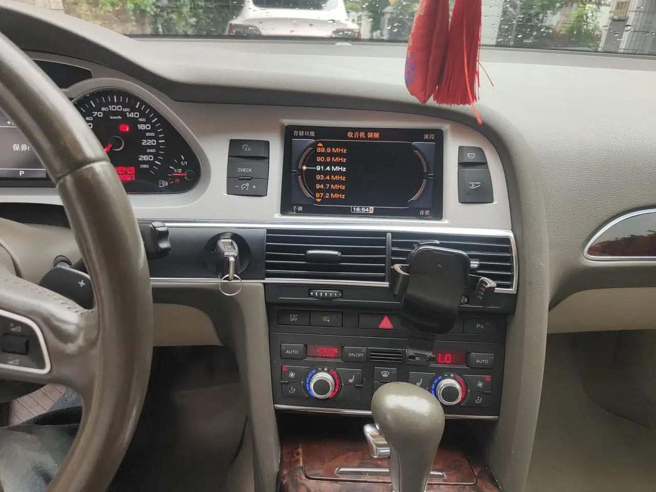 Audi A6L 2010 2.4L Comfort Edition — миниатюра 13