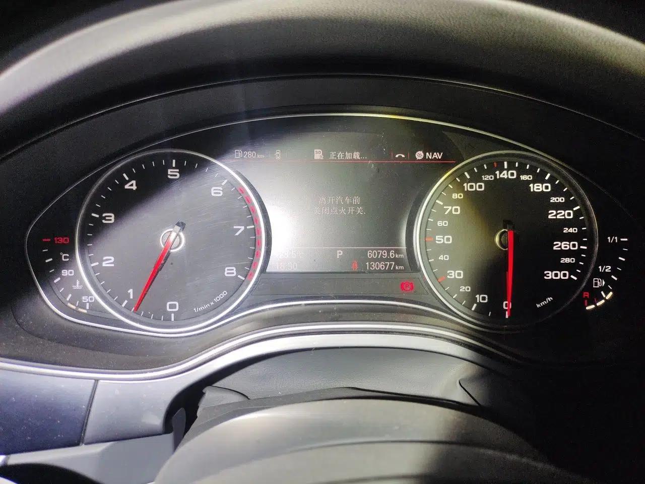 Audi A6L 2012 TFSI Standard Model — миниатюра 11