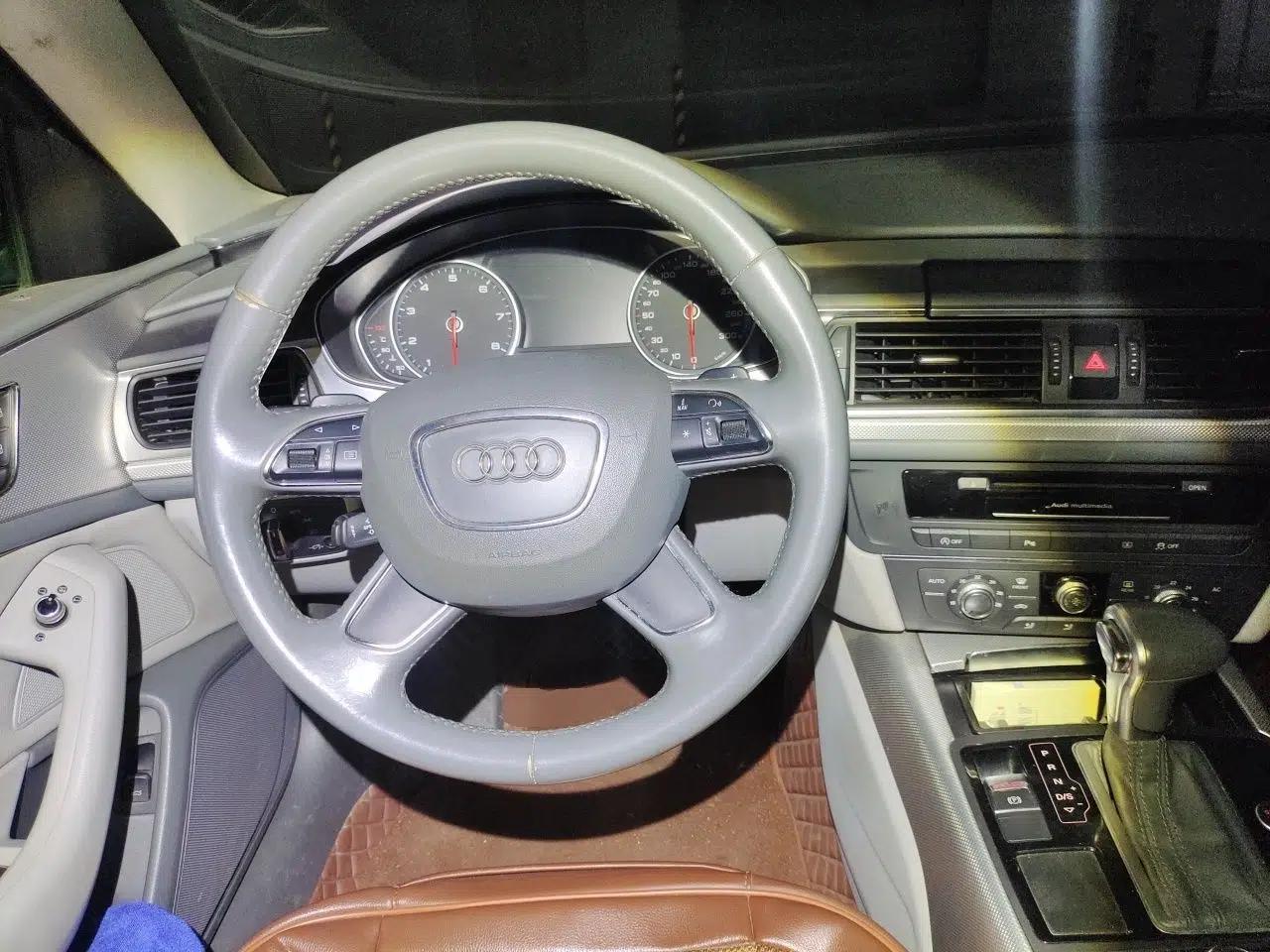 Audi A6L 2012 TFSI Standard Model — миниатюра 10