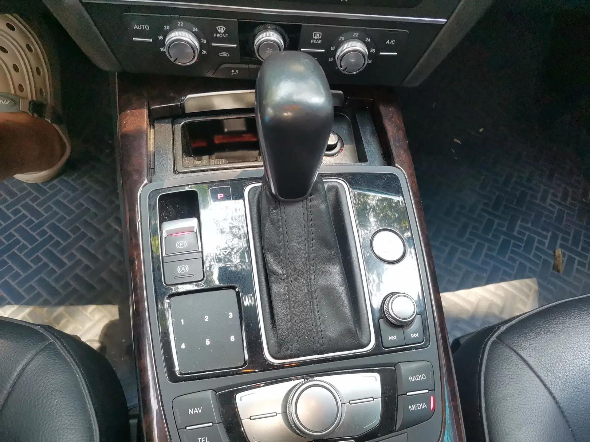 Audi A6L 2016 TFSI Technology Edition — миниатюра 14