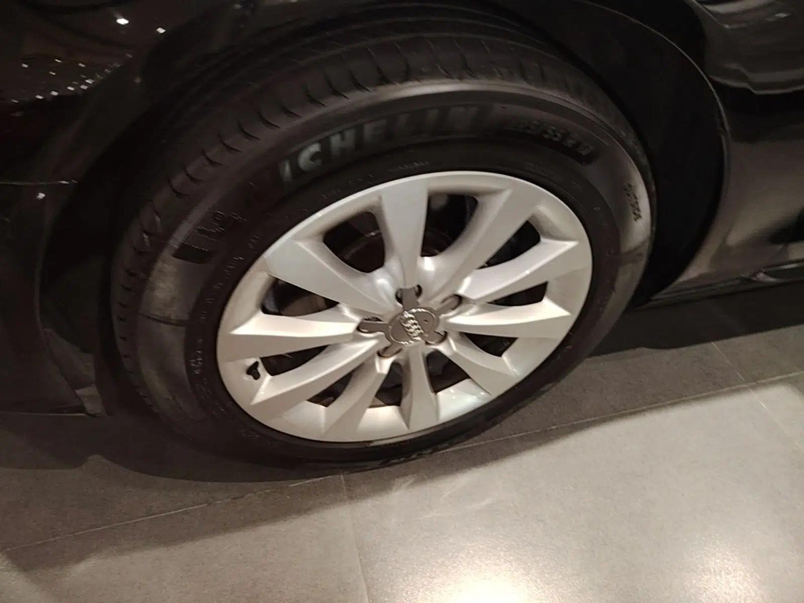 Audi A6L 2014 TFSI Comfort Model — миниатюра 15