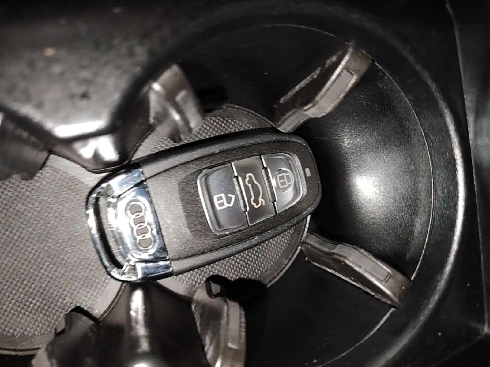 Audi A6L 2014 TFSI Comfort Model — миниатюра 28