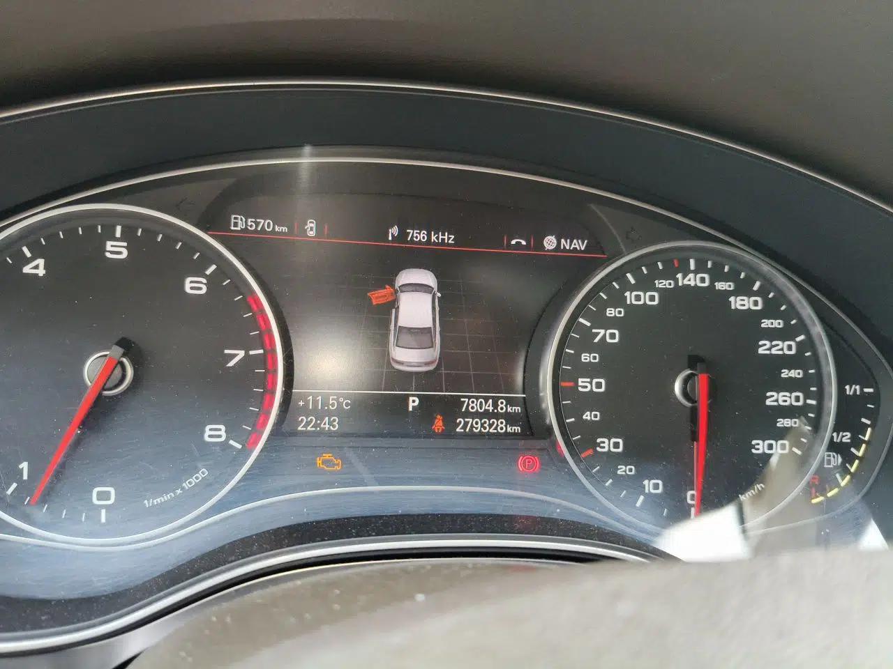 Audi A6L 2012 35 FSI Comfort Model — миниатюра 11