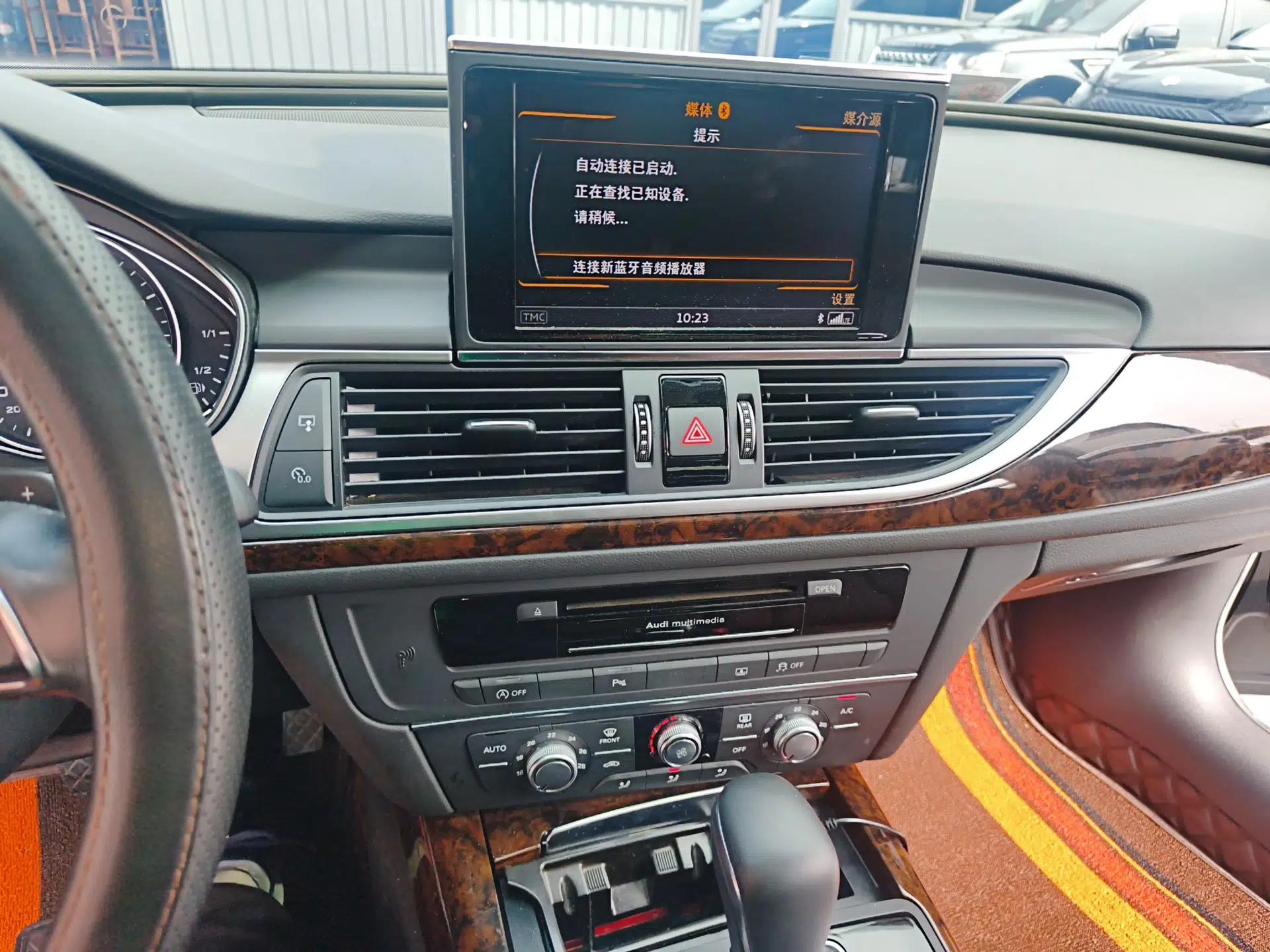 Audi A6L 2018 30th Anniversary Edition TFSI Trendy Model — миниатюра 20