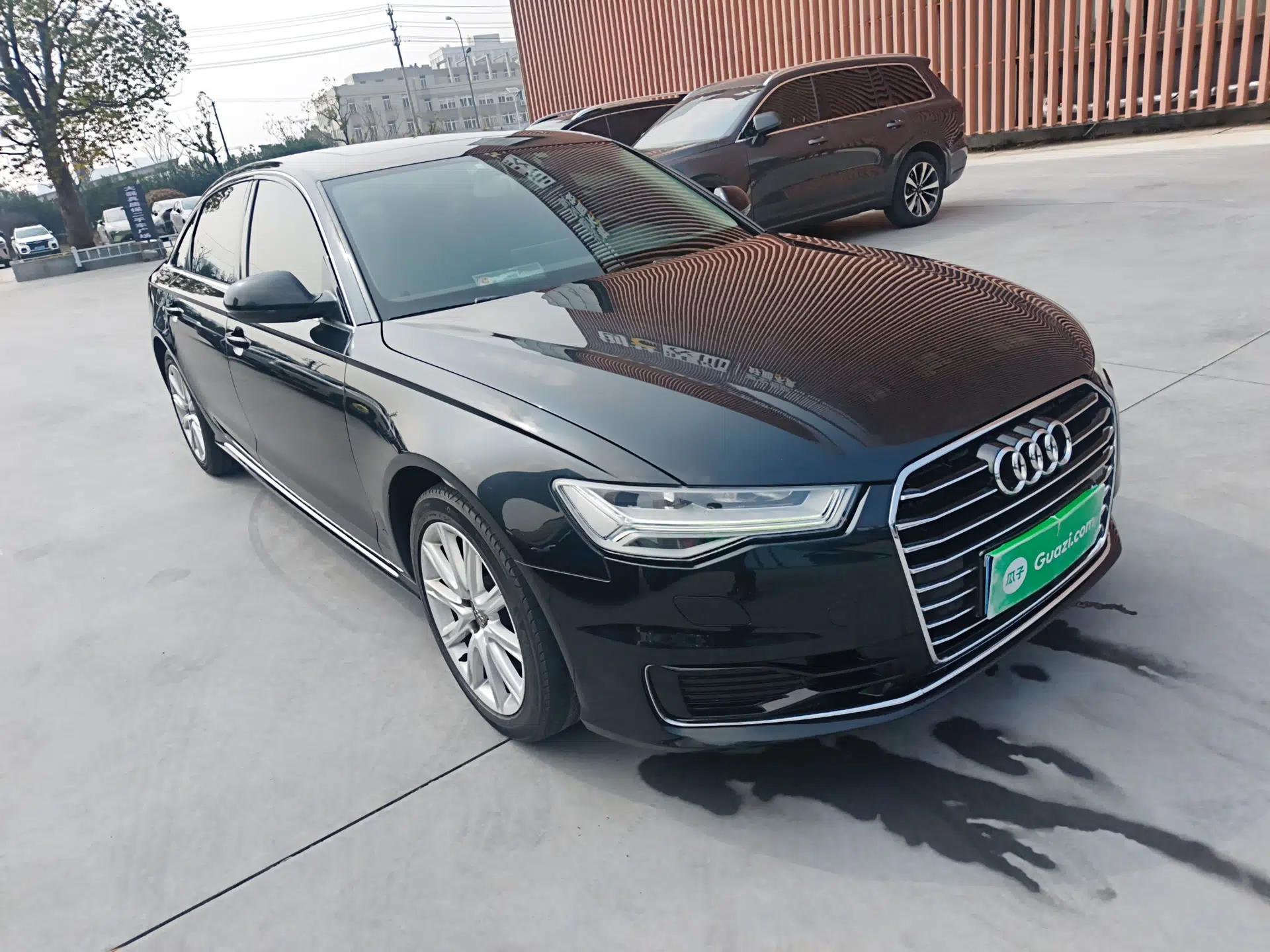 Audi A6L 2018 30th Anniversary Edition TFSI Trendy Model — миниатюра 3