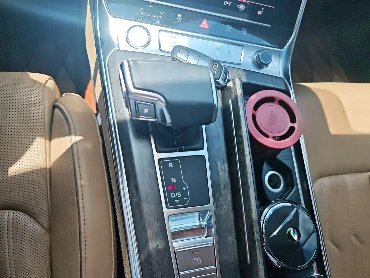Audi A6L 2020 55 TFSI quattro Prestige Edition — миниатюра 14