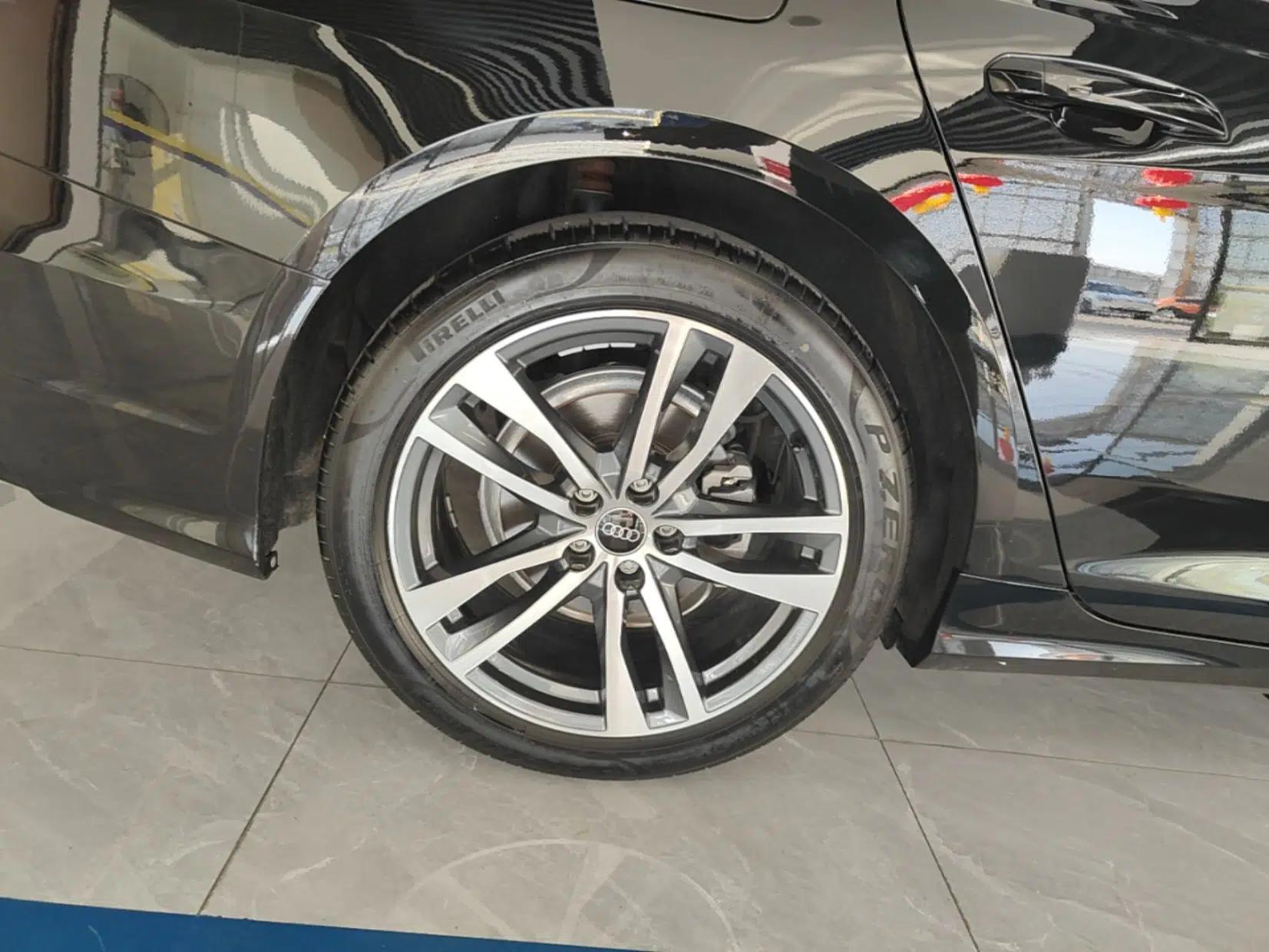 Audi A6L 2023 Revised 40 TFSI Luxury Dynamic Edition — миниатюра 11
