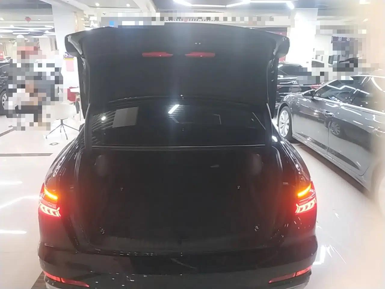 Audi A6L 2023 Revised 45 TFSI Prestige Dynamic Edition — миниатюра 22