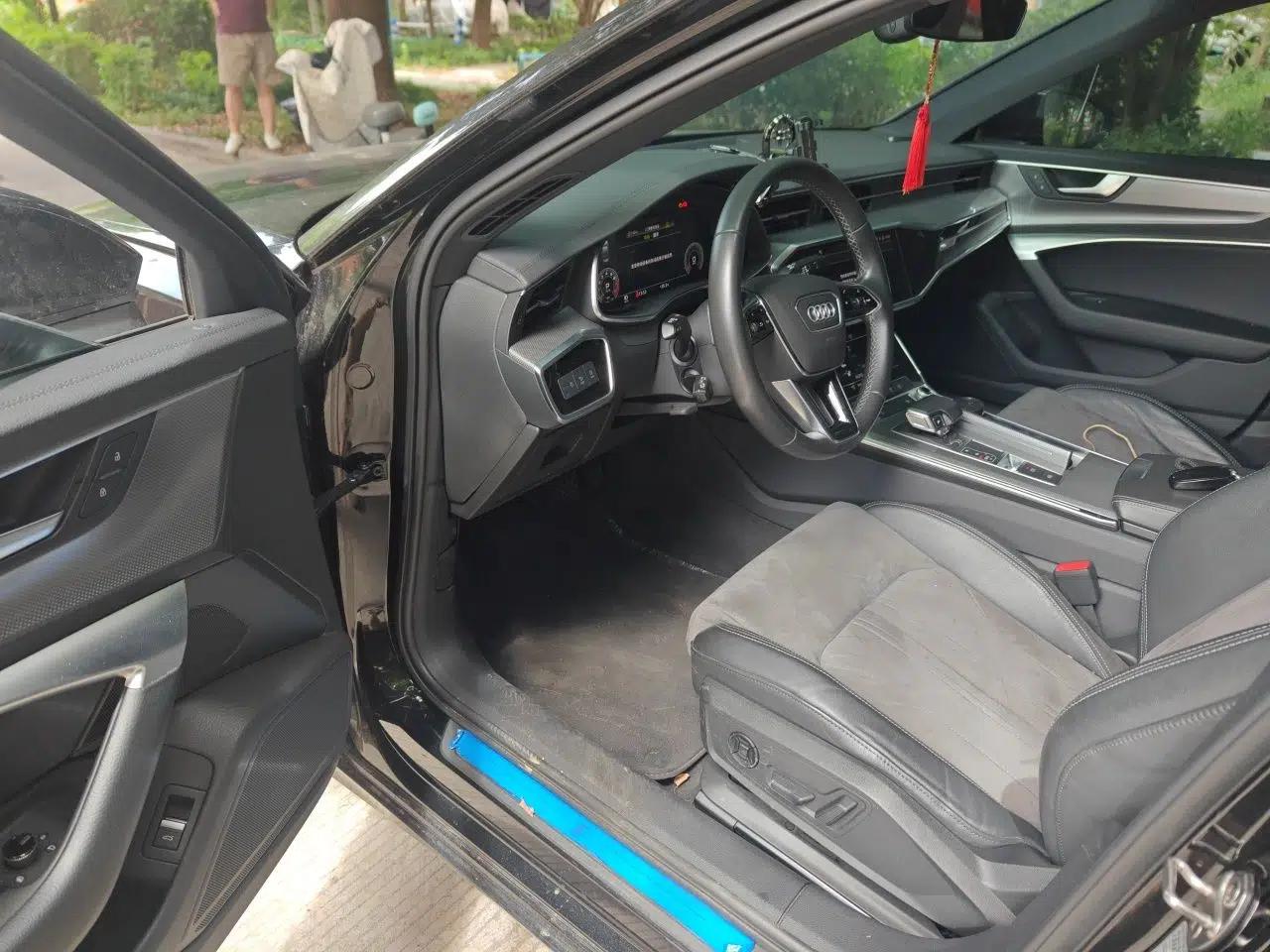 Audi A6L 2022 40 TFSI Luxury Dynamic Model — миниатюра 16
