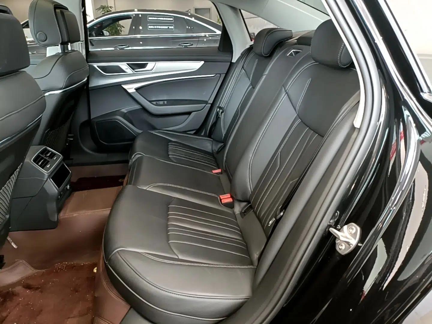 Audi A6L 2024 45 TFSI Prestige Elegant Edition — миниатюра 20