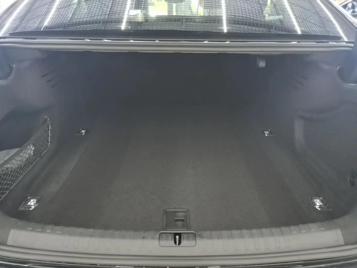 Audi A6L 2024 45 TFSI Prestige Dynamic Edition — миниатюра 22