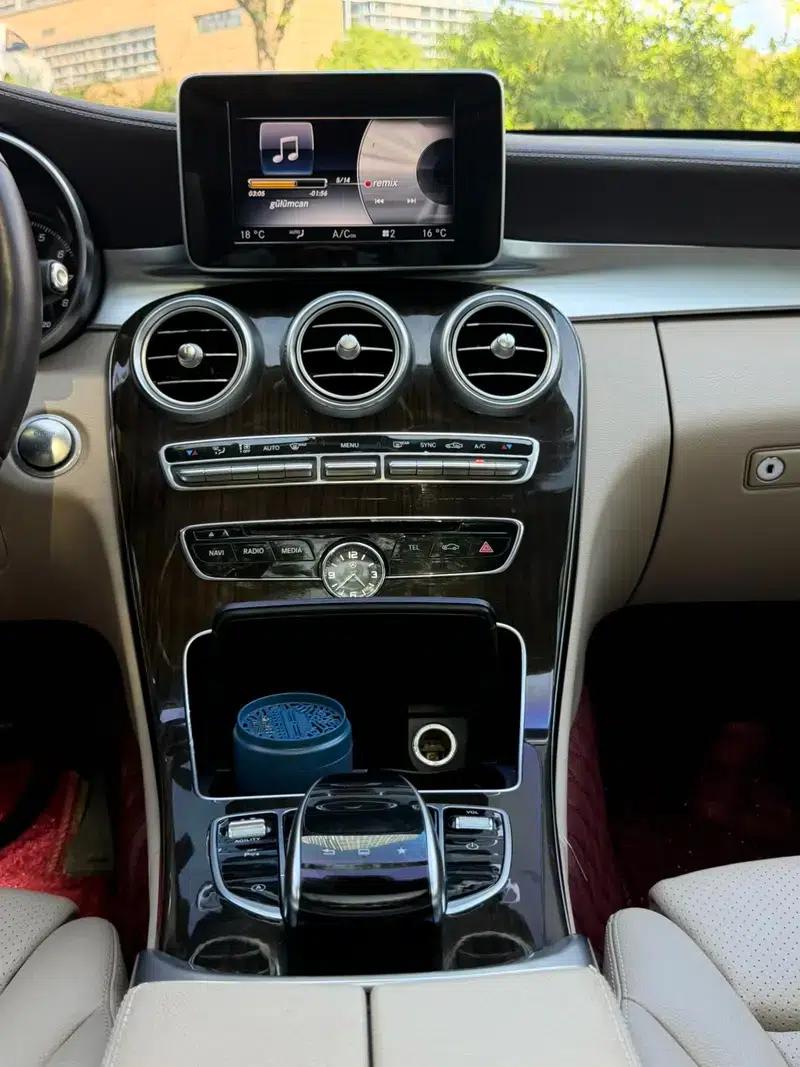 2015 Mercedes-Benz C-Class C 200 L — миниатюра 19