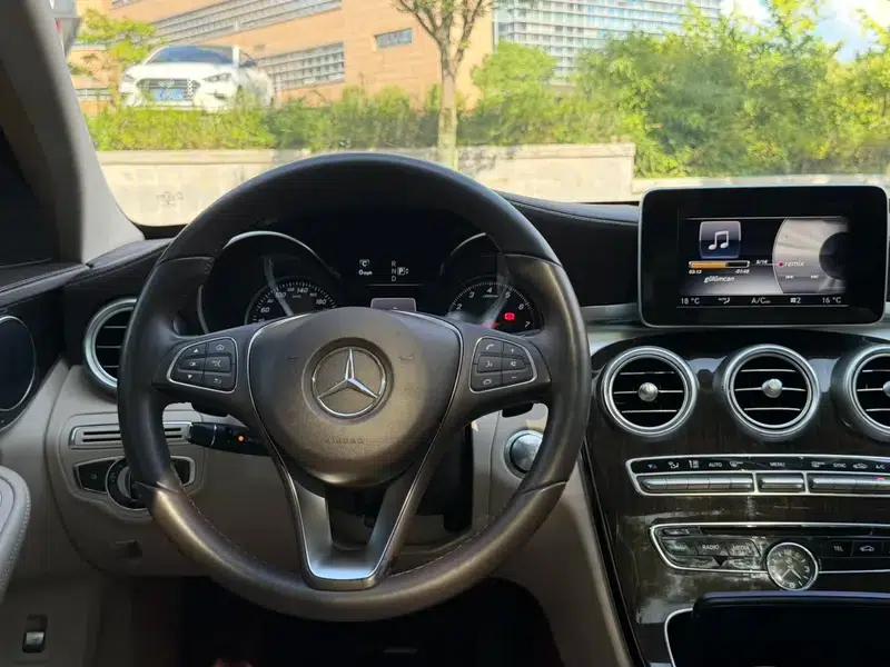 2015 Mercedes-Benz C-Class C 200 L — миниатюра 21