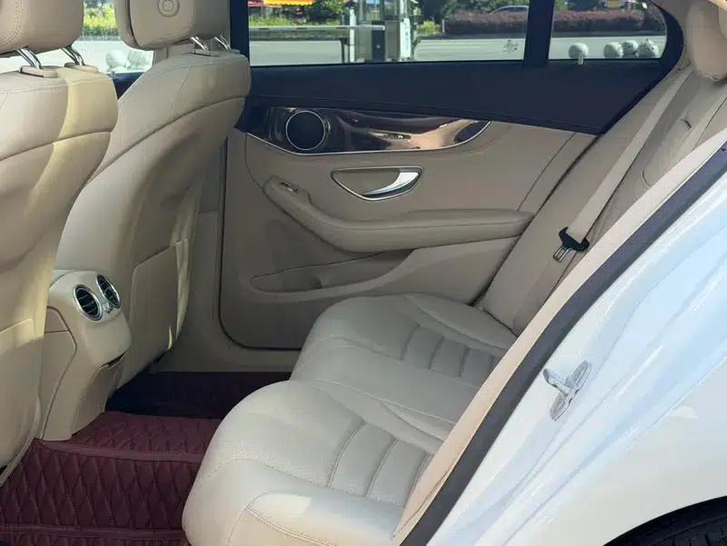 2015 Mercedes-Benz C-Class C 200 L — миниатюра 25