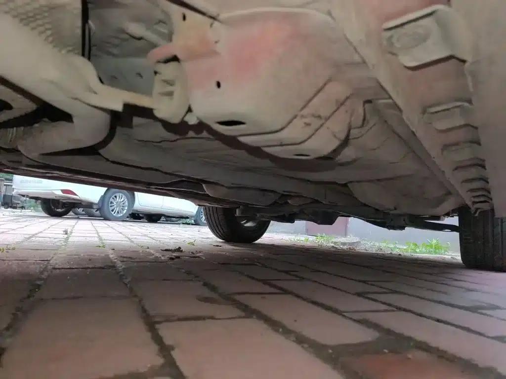 Haval H1 2015 1.5L Manual Deluxe Edition — миниатюра 17