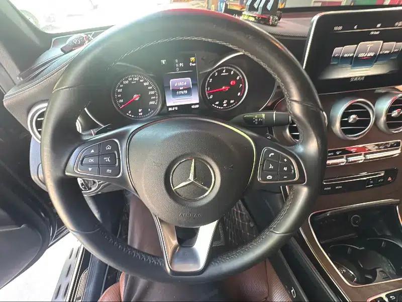 2017 Mercedes-Benz GLC 300 4MATIC Luxury — миниатюра 11