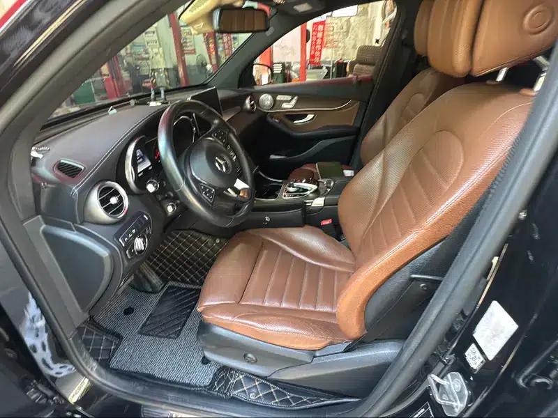 2017 Mercedes-Benz GLC 300 4MATIC Luxury — миниатюра 7