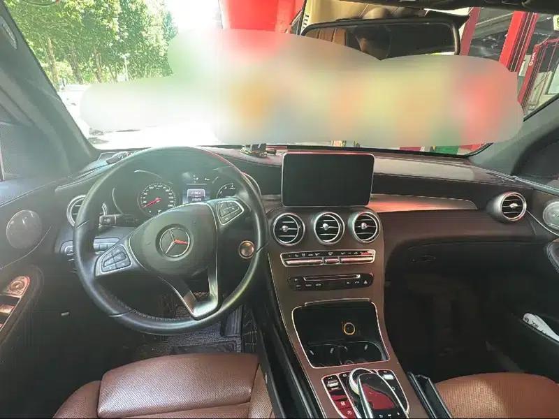 2017 Mercedes-Benz GLC 300 4MATIC Luxury — миниатюра 10