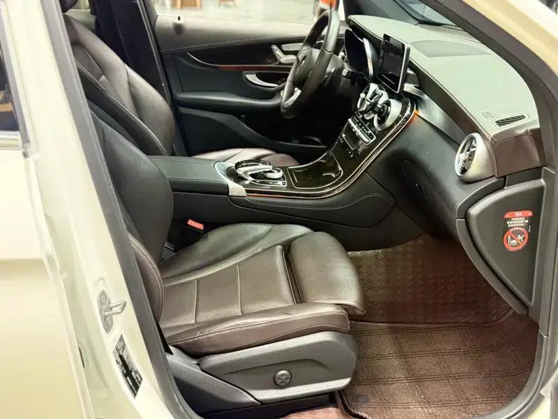 2019 Mercedes-Benz GLC 260 L 4MATIC Dynamic — миниатюра 17
