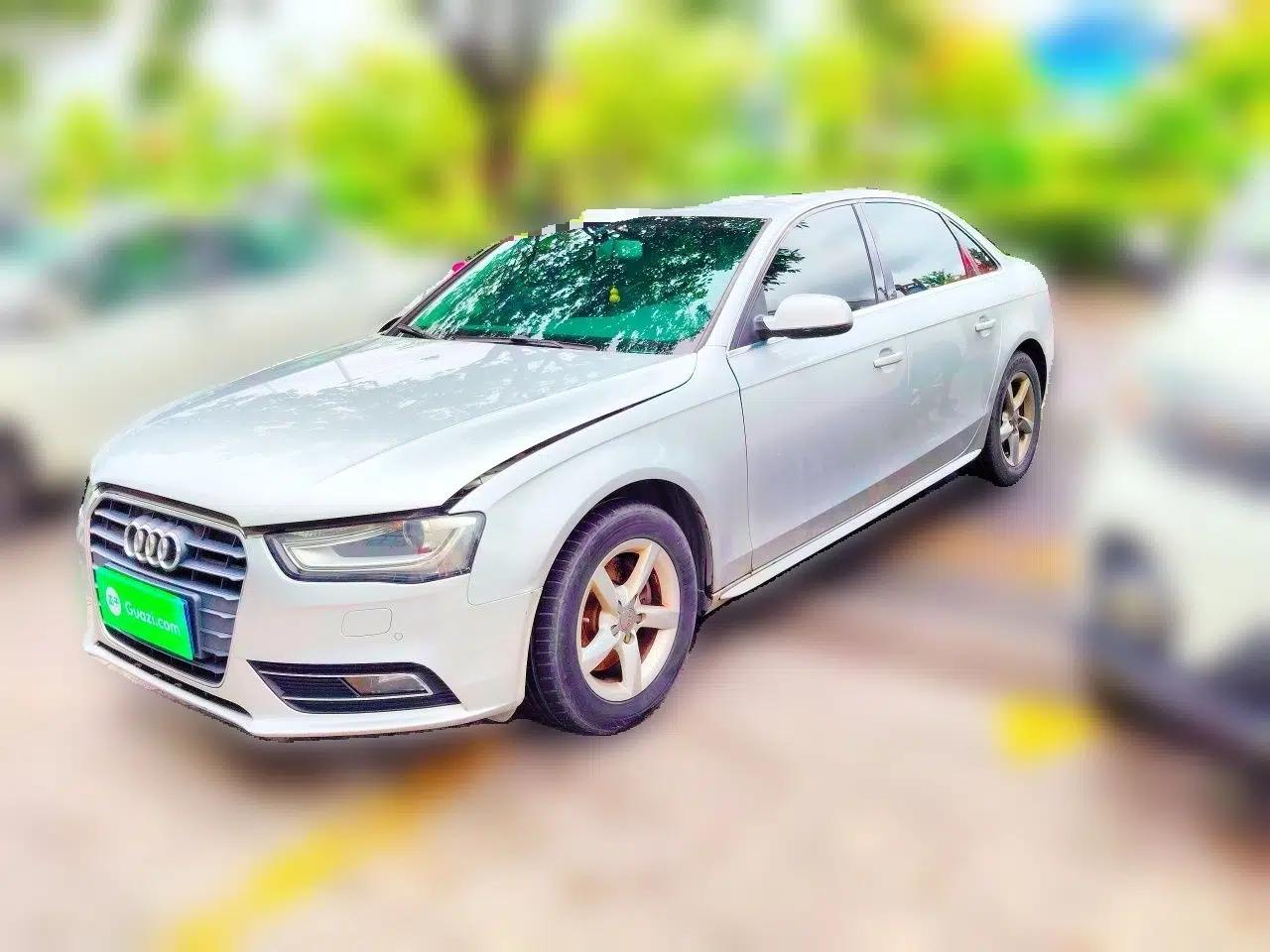 Audi A4L 2013 35 TFSI Automatic Standard Model — миниатюра 1
